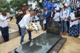 Kinshasa : Katumbi s'est recueilli sur la  tombe de Pierre Lumbi