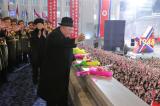 Corée du Nord : Kim Jong-un supervise une grande parade militaire
