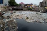 Quand les ménages et usines polluent des rivières 