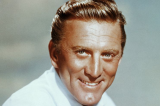 Kirk Douglas, dernier grand monstre sacré d'Hollywood, est mort à l'âge de 103 ans 