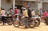 Kisangani : les conducteurs des motos identifiés décident de payer la taxe conventionnelle de 1000 FC par jour