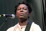 Lokua Kanza nouveau membre de la Recording Academy, une lueur d'espoir pour les artistes congolais aux Grammy Awards ? 