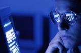 La lumière bleue de nos écrans peut accélérer le vieillissement de la peau