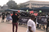 Kinshasa : la police disperse la marche des tenanciers des bars et night clubs