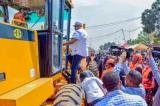 Kasaï oriental : le gouverneur Jean Maweja lance les travaux d'entretien routier des nationales 1 et 2 