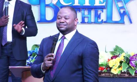 Infos congo - Actualités Congo - -"Je sais que beaucoup de choses se racontent au sujet de votre pasteur mais vous connaîtrez...