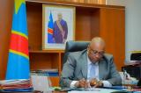 Covid-19 : Le ministre Mbungani signe un arrêté suspendant certaines conditions imposées aux voyageurs pour l’entrée et la sortie en RDC