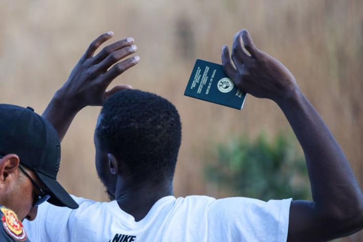 Ghana : polémique après l’accueil de 42 migrants ouest-africains expulsés des États-Unis
