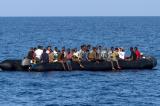 Naufrage en Méditerranée: au moins 90 migrants donnés pour morts
