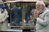 Modi rend hommage au Mahatma Gandhi, pour l’anniversaire de sa mort