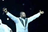 Moïse Mbiye : son concert du stade des Martyrs débarque au cinéma