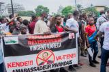 Expulsion de Vincent Karega: malgré la répression, les mouvements citoyens déposent leur mémo aux Affaires étrangères
