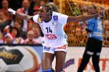 Handball: exceptionnelles, les Françaises montent sur le toit du monde