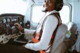 Julie Odette, une jeune pilote qui fait rayonner le drapeau de la RDC au Kenya