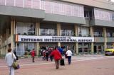 Covid-19 : le président ougandais ordonne à l'armée de superviser les contrôles sanitaires à l'aéroport international d'Entebbe