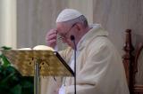 Vatican : un premier cas de coronavirus dans l’entourage du pape François