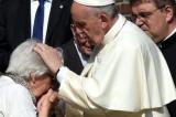 Le Pape Francois et l'ordination des femmes