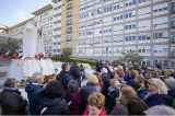 Vatican : messe à l'hôpital Gemelli pour la santé du Pape