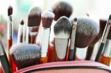 Ce que vous risquez en utilisant des pinceaux de maquillage sales 