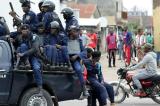 Kin/Lemba : la police arrête des Kulunas qui ont défié l'opération Ndobo en découpant le bras d'une victime