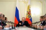 Russie : Poutine en Crimée après le regain de tension avec l'Ukraine