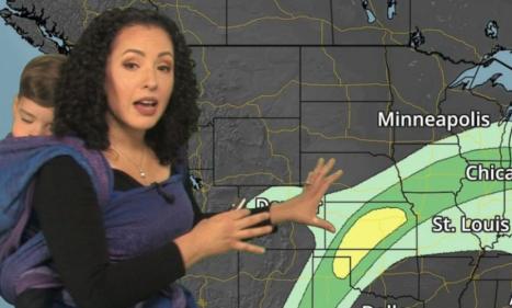 Infos congo - Actualités Congo - -USA : une présentatrice météo fait son bulletin TV avec son fils dans le dos !