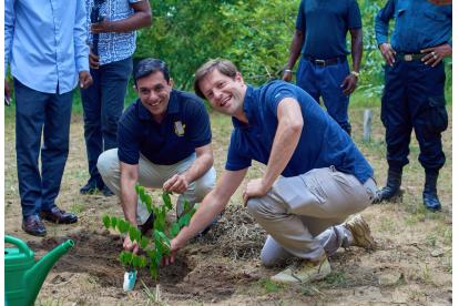 Infos congo - Actualités Congo - -Changement climatique : Rawbank partage sa vision à l’école ERAIFT sur l’alliance cruciale entre sciences et finances 