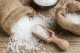 Réduire la consommation de sel permet de prévenir l’hypertension et la cardiopathie