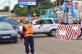 Tracasseries routières à Kinshasa: 11 PCR interpellés par le VPM de l’Intérieur