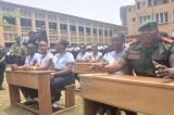 Rentrée scolaire : 1 000 bancs du Service national offerts aux lycées Bosangani, Sacré-Cœur et au Collège Boboto