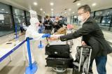 Coronavirus : Des centaines de vols annulés à l’aéroport de Shanghai après sept cas positifs