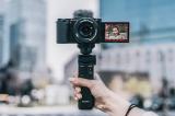 Sony ZV-E10, l'appareil photo hybride à capteur APS-C qui cible les vloggeurs et YouTubers