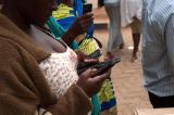 Kinshasa: les habitants dénoncent le «blocage prolongé» des réseaux sociaux