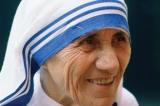 Mère Teresa proclamée sainte par le pape François