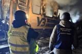 Après une frappe meurtrière sur un train en Ukraine, nouvelle nuit de bombardements russes