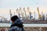 Ukraine: les Russes reprennent l'offensive contre le port de Marioupol aggravant la crise humanitaire
