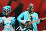 Une «anti-star partie trop tôt»: pluie d'hommages après la mort de l'artiste malien Amadou Bagayoko