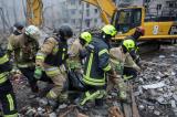 Une frappe russe sur Kharkiv fait au moins dix morts en Ukraine
