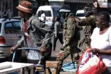 Zimbabwe : le président prône l'apaisement, l'armée dans les rues de Harare