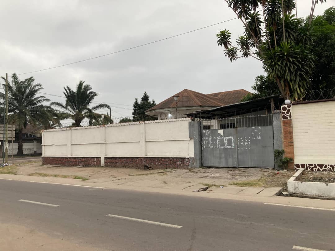 Villa mise en vente dans la commune de Limete 7 ème rué industrielle